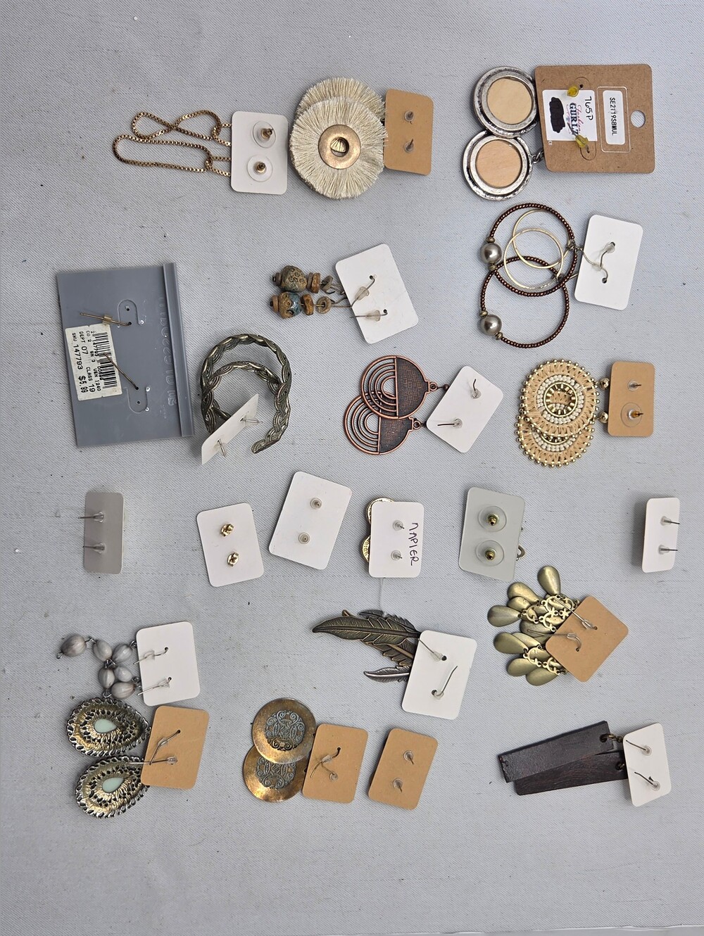HUGE ​58pc Vintage & Modern Jewelry Lot CHICO'S BELK J CREW Necklace Earrin TOBI - Picture 13 of 16